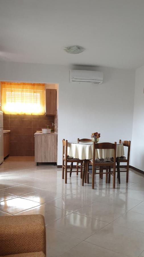 Apartman Lena بولا المظهر الخارجي الصورة