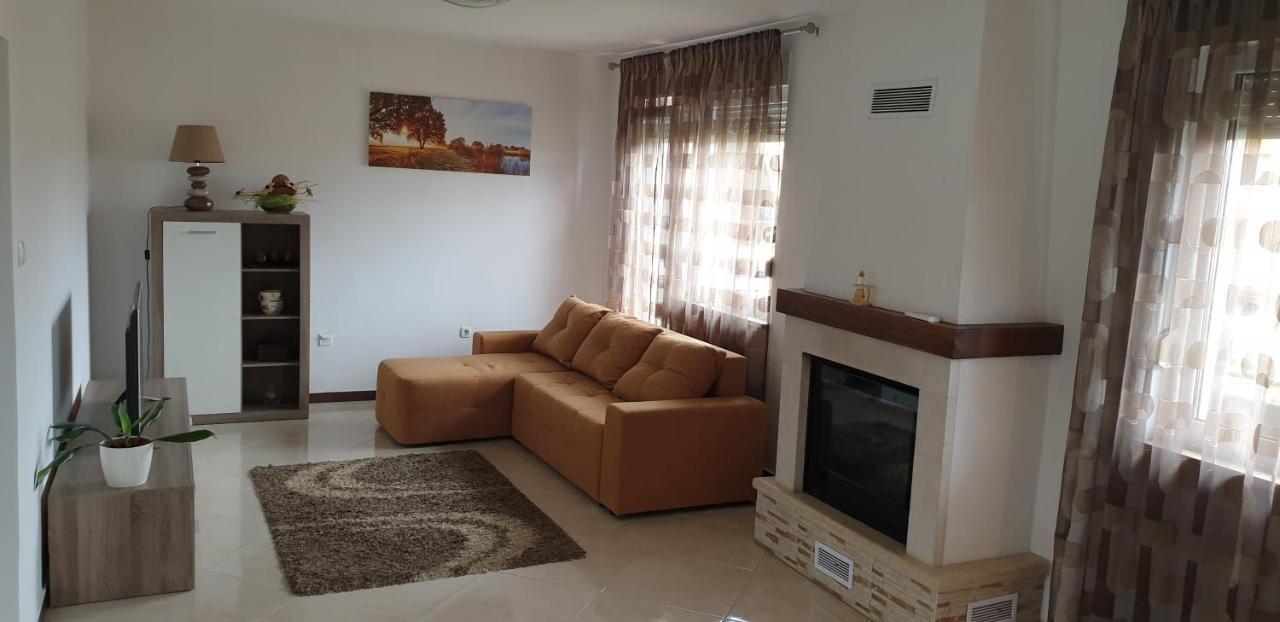 Apartman Lena بولا المظهر الخارجي الصورة